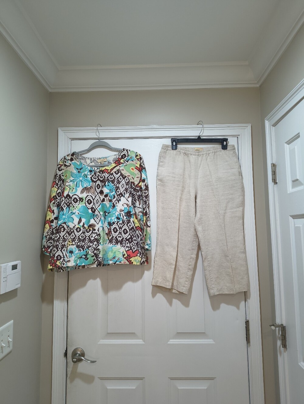 Bright Floral & Geometric Top with Cream Linen Pants Choices Medium